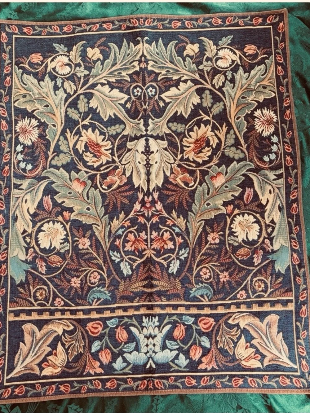 William Morris into wear description